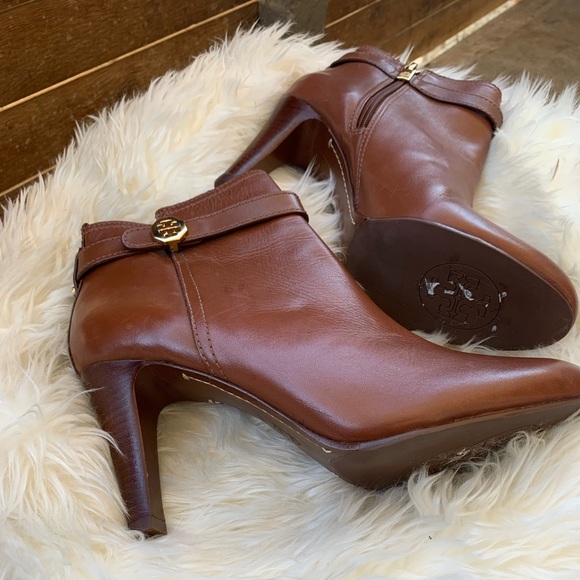Tory Burch Bristol bootie. - Picture 6 of 6